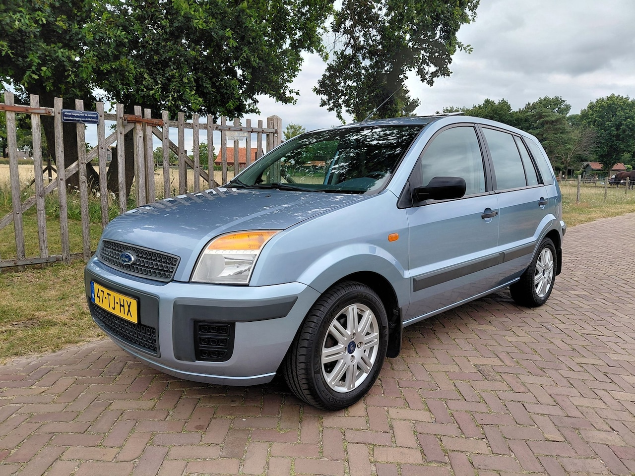 Ford Fusion - 1.4-16V Champion Schuif/kanteldak - AutoWereld.nl