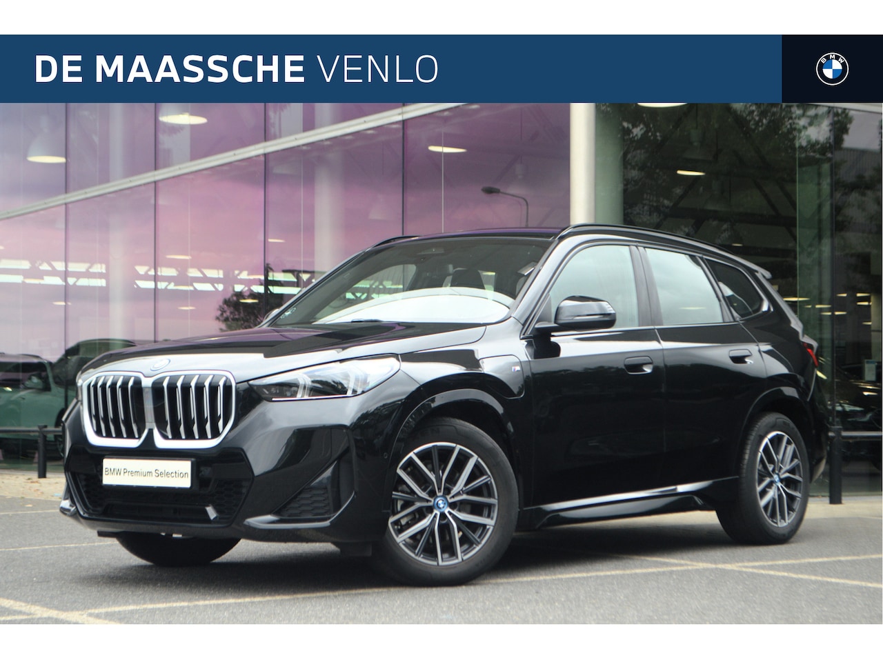 BMW X1 - xDrive25e M Sport Automaat / Sportstoelen / Achteruitrijcamera / M Adaptief onderstel / Ad - AutoWereld.nl