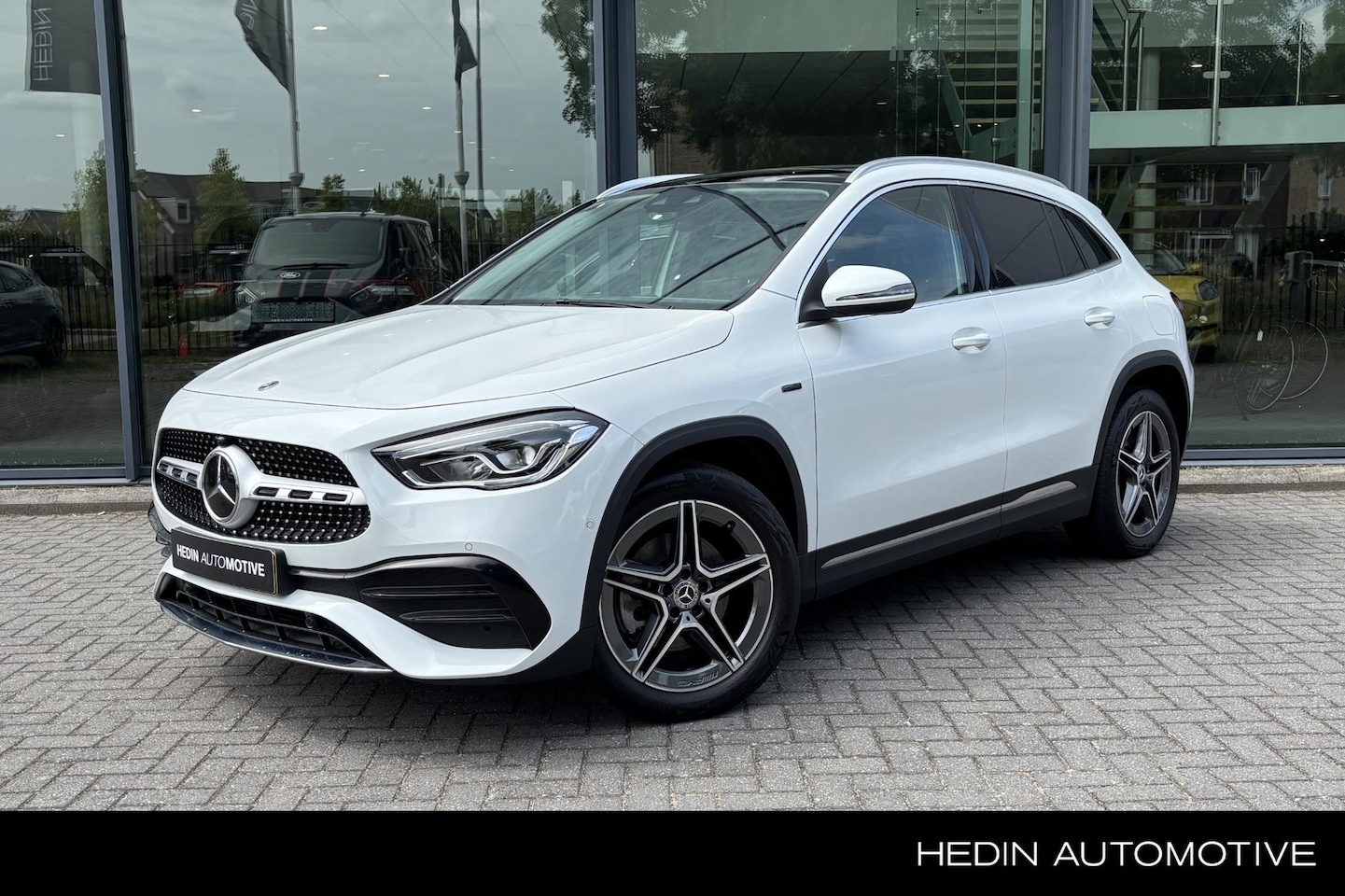 Mercedes-Benz GLA-Klasse - 250 e Business Solution AMG Limited | Panoramadak | Camera | BLISS - AutoWereld.nl