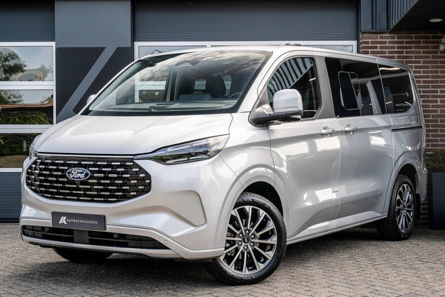 Ford Model T - Custom Titanium X L1H1 | 360 Camera | ACC | B&O | Leder | 8 Pers. | Full LED | - AutoWereld.nl