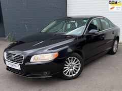 Volvo S80 - 2.5 T Summum AUTOMAAT/RIEMVERVANGEN/LEDER/VOLONDERHOUD