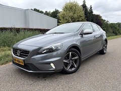 Volvo V40 - 2.0 D2 R-Design Business / NAVI / CRUISE / STOELVERWARMING