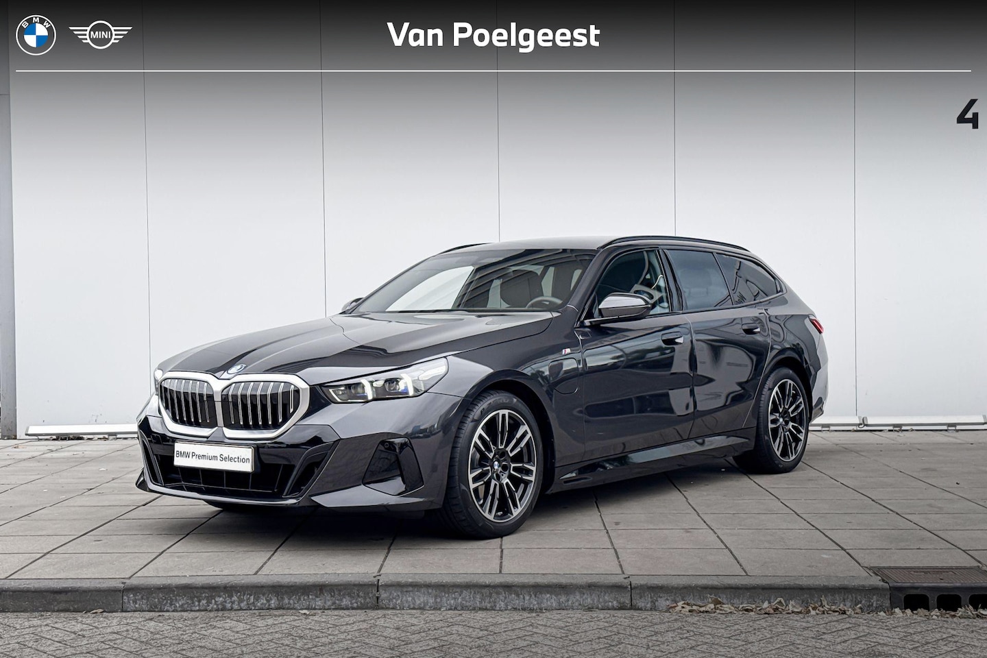 BMW 5-serie Touring - 530e M Sport Edition Driving Assistant Professional / Comfort Access / Harman Kardon / Com - AutoWereld.nl