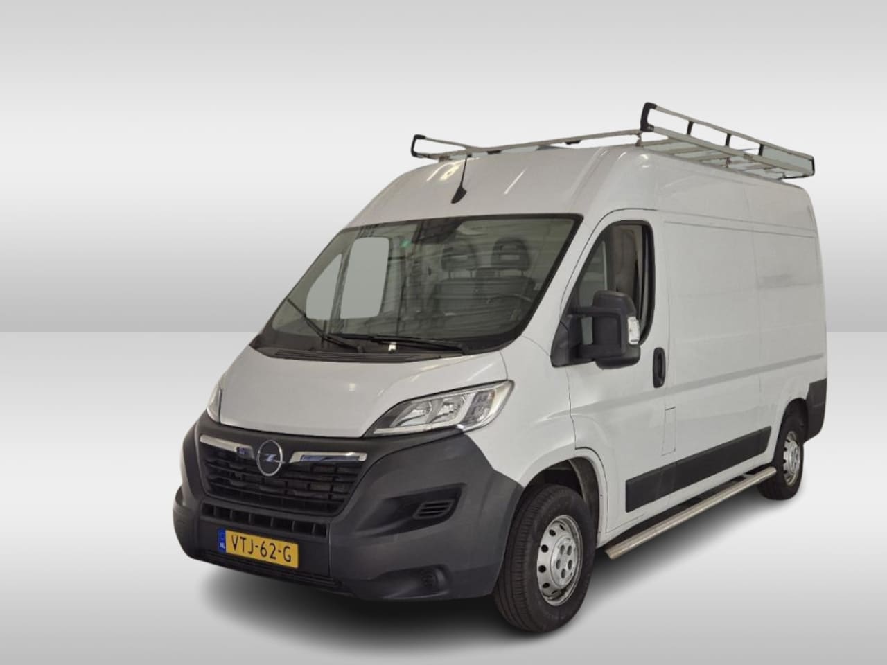Opel Movano - 2.2D 140pk L2 H2 Airco Imperiaal Trap - AutoWereld.nl