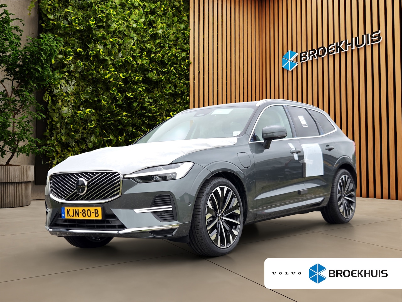 Volvo XC60 - 2.0 T6 Plug-in hybrid AWD Plus Bright | Luchtvering | Stoelventilatie | Pano | 360 Cam | H - AutoWereld.nl