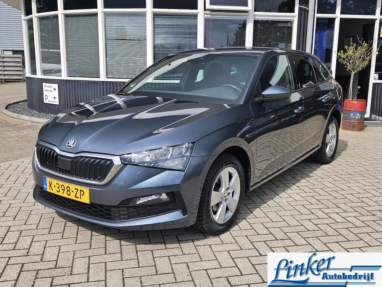 Skoda Scala - 1.0 TSI Sport Business 110PK /NL-AUTO/CARPLAY SFEERVERL - AutoWereld.nl