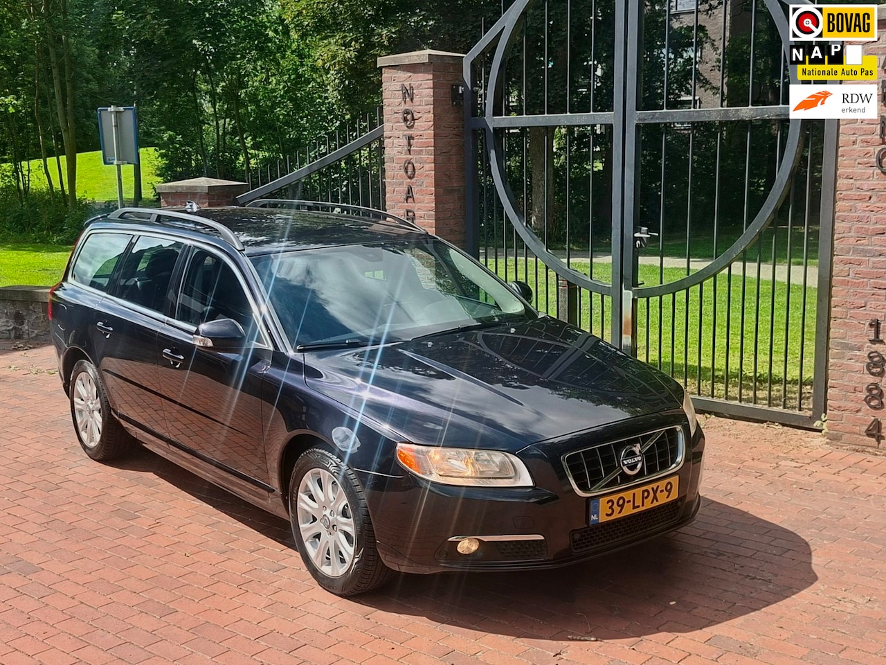 Volvo V70 - 2.0D Limited Edition Trekhaak Navigatie - AutoWereld.nl