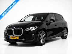 BMW 2-serie Active Tourer - 225e xDrive Plugin hybrid | SOH 96% | Carplay | Camera | Stoelverwarming | Privacy glass