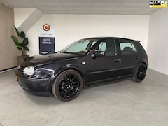 Volkswagen Golf - 1.4-16V Master Edition Airco, LMV