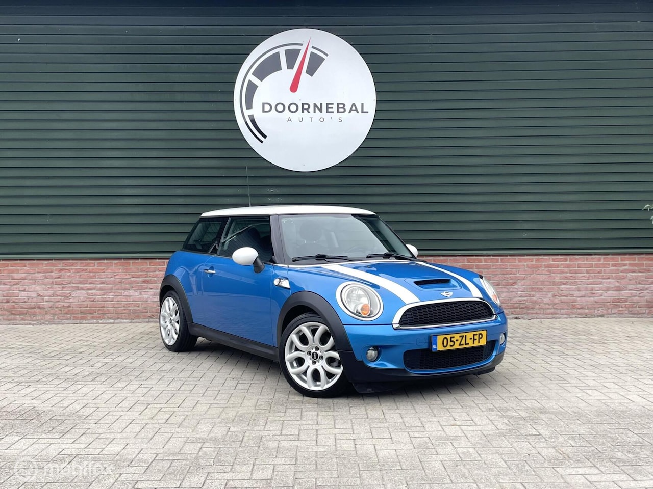 MINI Cooper S - Mini 1.6 / LAGE KM / AIRCO / NWE APK! - AutoWereld.nl