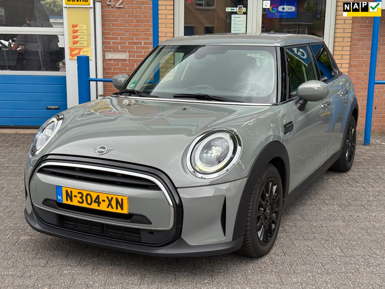 MINI 5-Deurs - 1.5 One Business Edition | 5-deurs | Automaat | org. NL + NAP | Apple CarPlay | Parkeersen - AutoWereld.nl