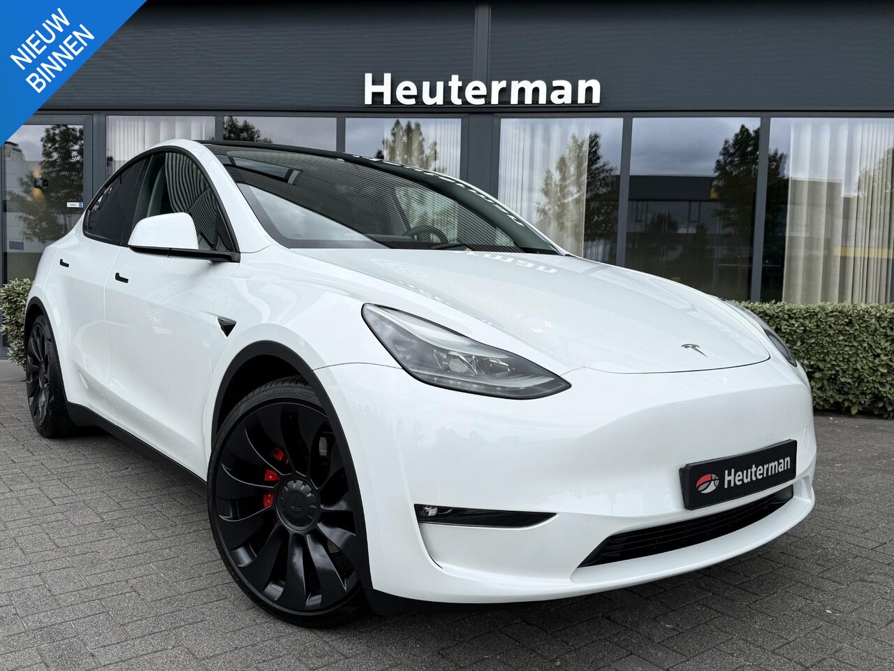 Tesla Model Y - Performance AWD/ Panodak/ 95% SOH - AutoWereld.nl