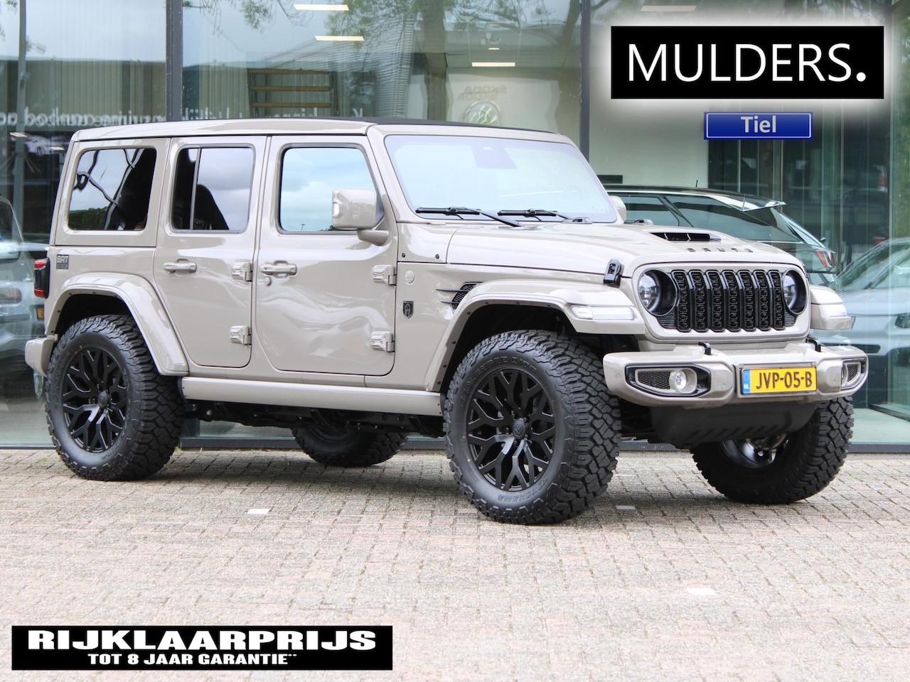 Jeep Wrangler Unlimited - 4xe 380 Brute Custom Conversion Skyview | Alcantara / Treeplanken / 20inch / Full Option - AutoWereld.nl