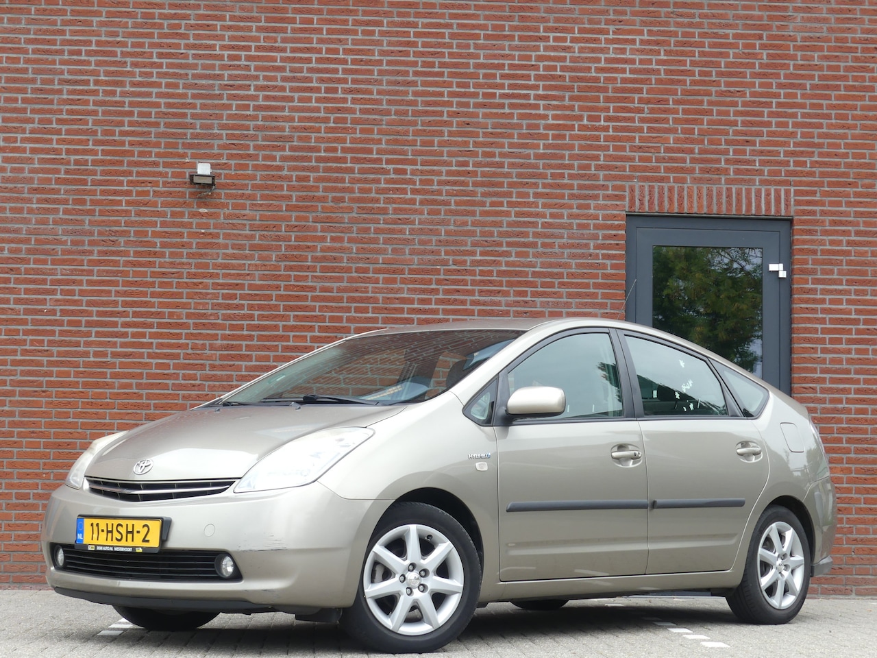 Toyota Prius - 1.5 VVT-i Tech Edition 1.5 VVT-i Tech Edition - AutoWereld.nl