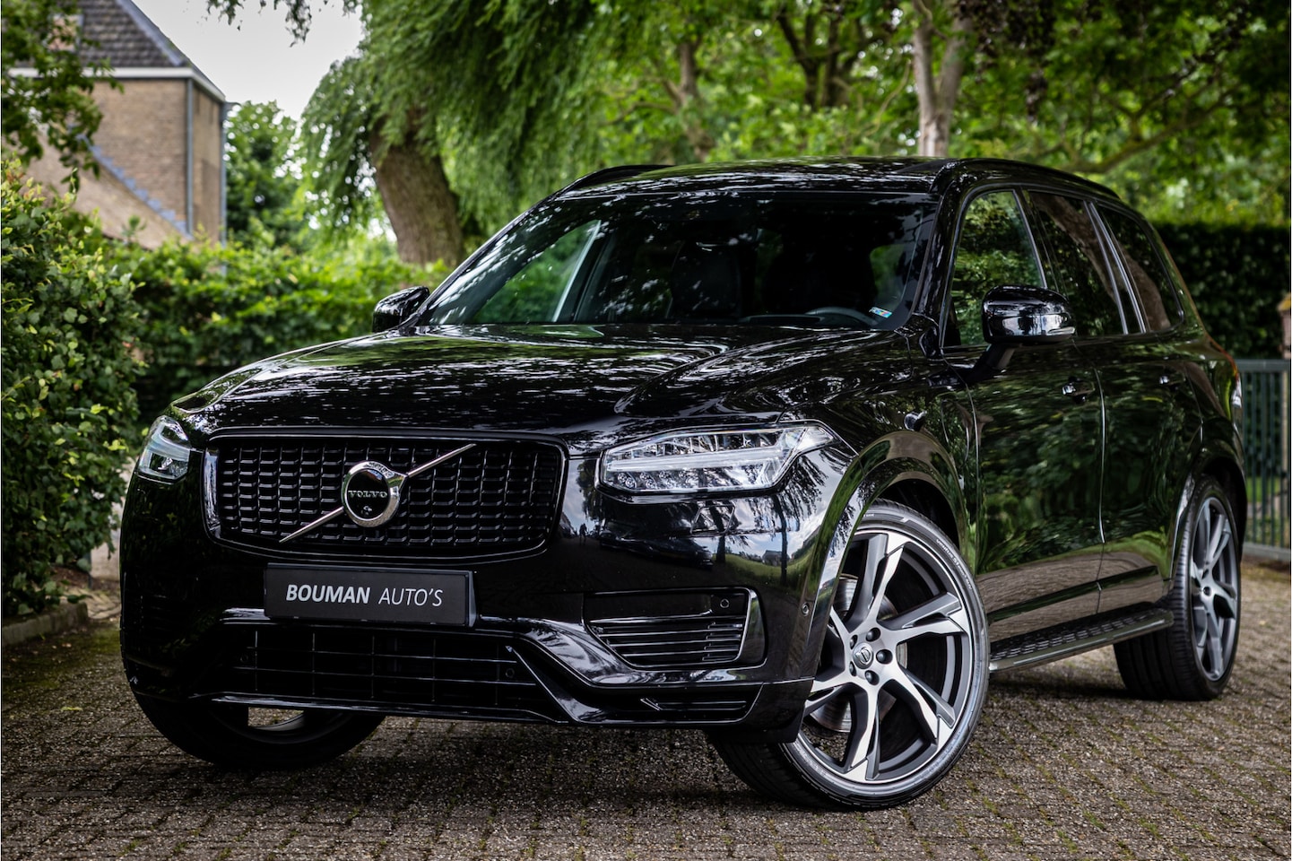 Volvo XC90 - 2.0 T8 AWD R-Design Edition Long Range Full Massage Luchtvering 22" HUD Stoelventilatie - AutoWereld.nl