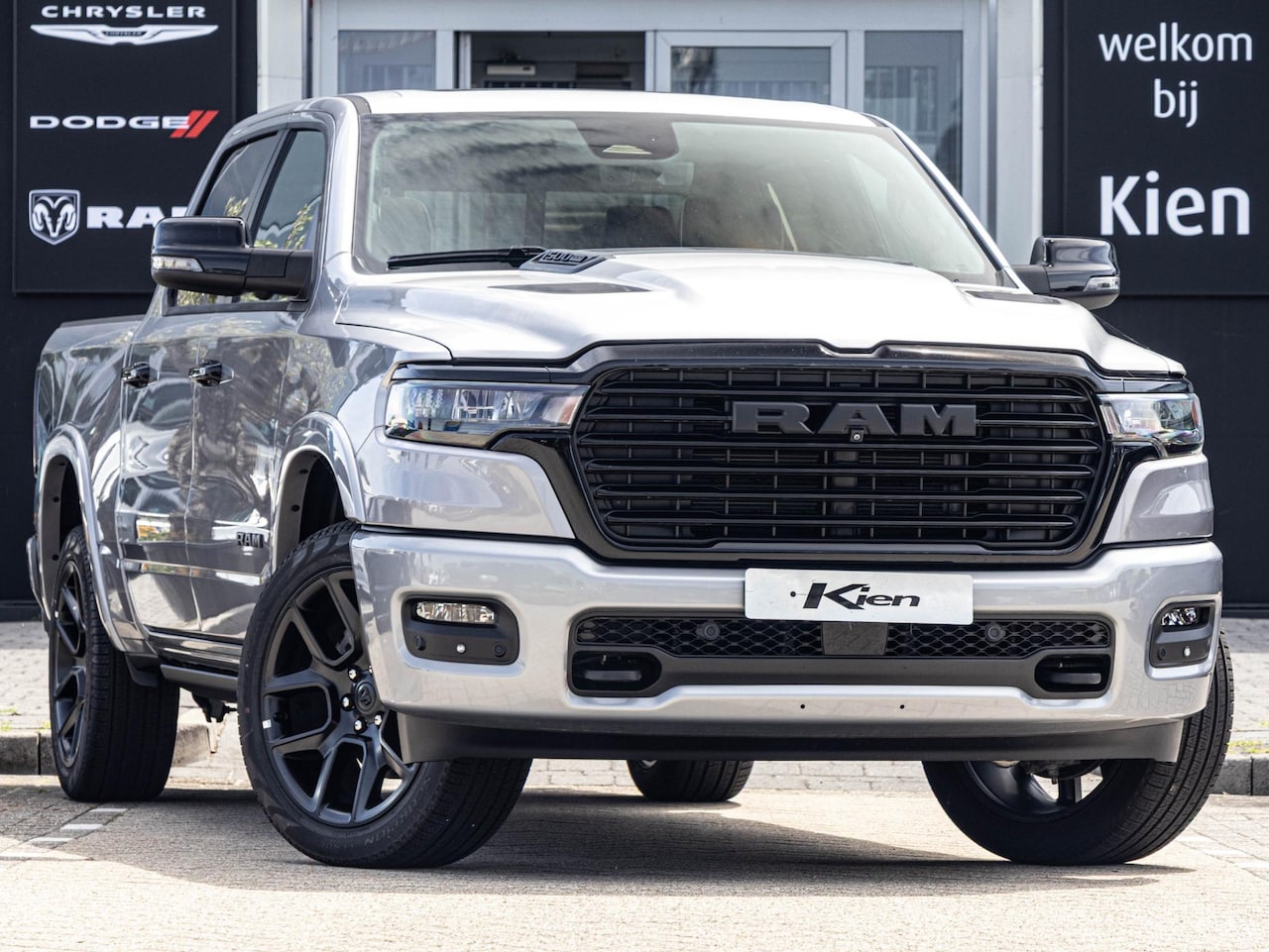 Dodge Ram 1500 - 3.0 Crew Cab Laramie Premium | Luchtvering | Head Up | 360 Camera | Pass scherm | - AutoWereld.nl