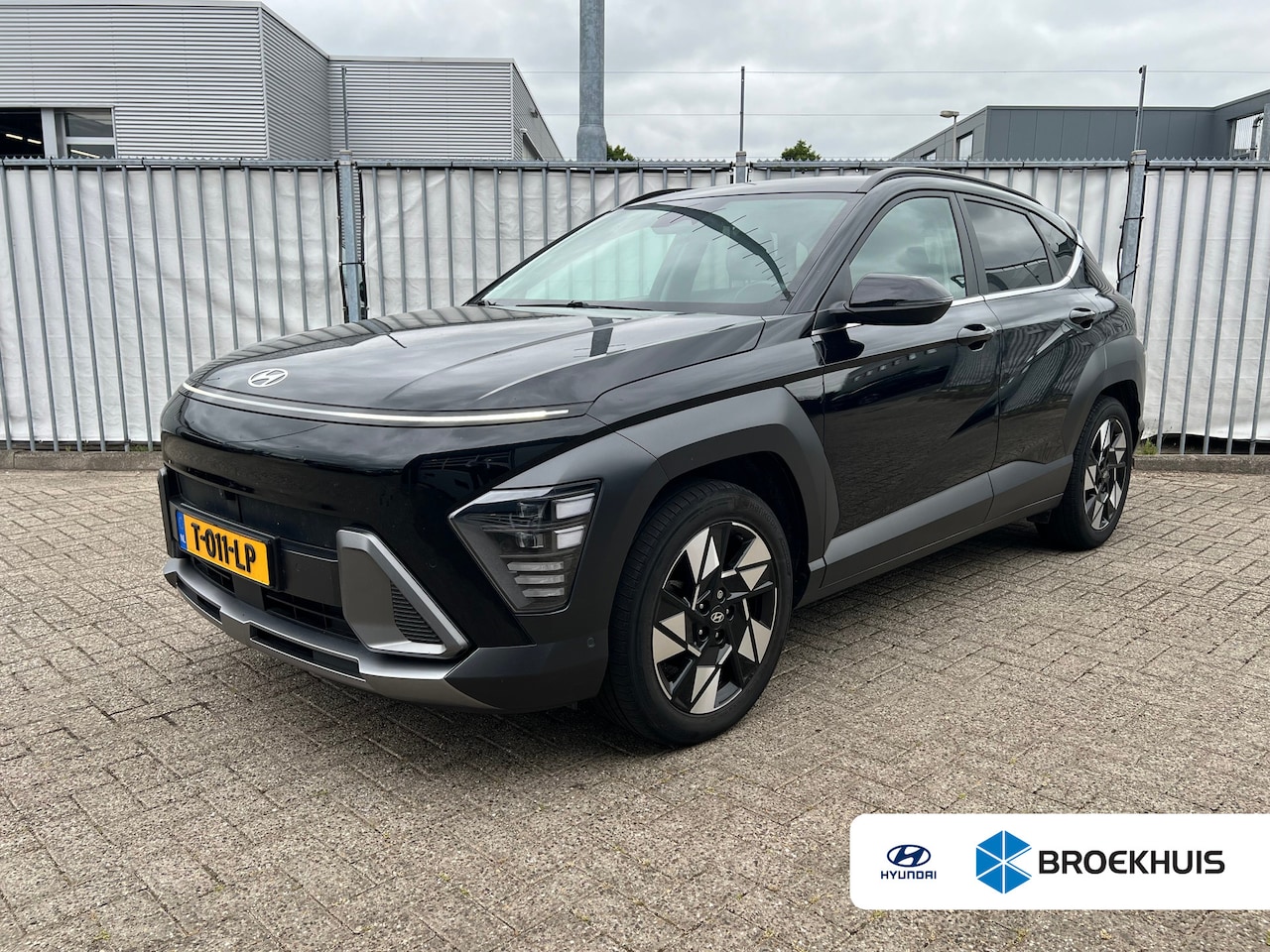 Hyundai Kona - 1.6 GDI 141pk HEV Premium | Trekhaak | Rondomzicht camera | Premium Audio | Stoelventilati - AutoWereld.nl