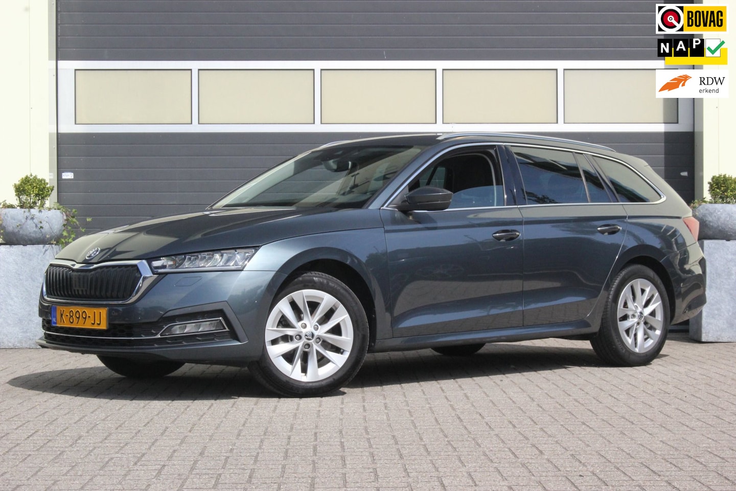 Skoda Octavia Combi - 1.0 TSI Business Edition Plus | Trekhaak | - AutoWereld.nl