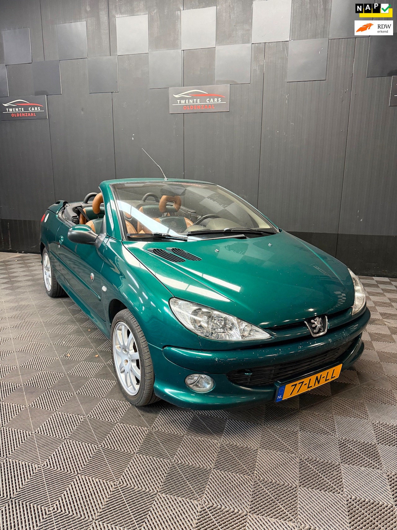 Peugeot 206 CC - 2.0-16V Roland Garros 2.0-16V Roland Garros | Nieuwe APK | - AutoWereld.nl