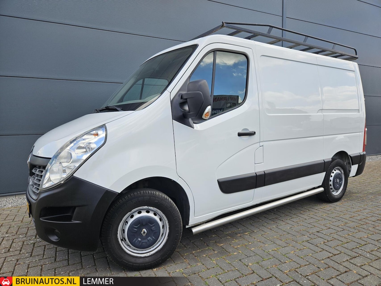 Renault Master - 2.3 dCi L1H1 Airco Navi 110 PK inrichting Imp - AutoWereld.nl