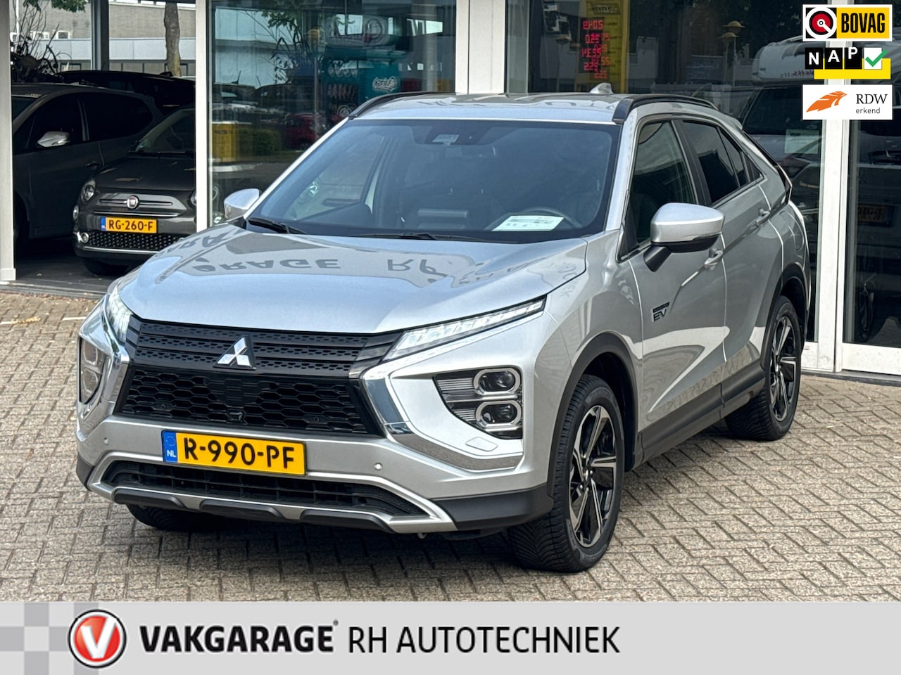 Mitsubishi Eclipse Cross - 2.4 PHEV Intense+ 2.4 PHEV Intense+ - AutoWereld.nl