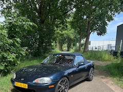 Mazda MX-5 - 1.8i