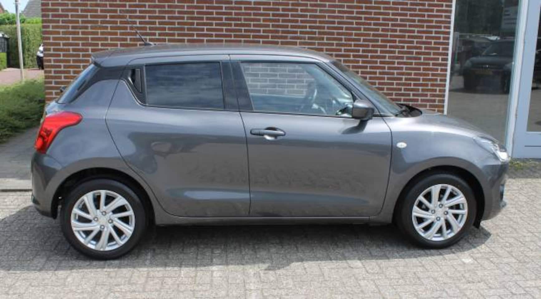 Suzuki Swift - 1.2 DualJet 83pk Smart Hybrid CVT Select