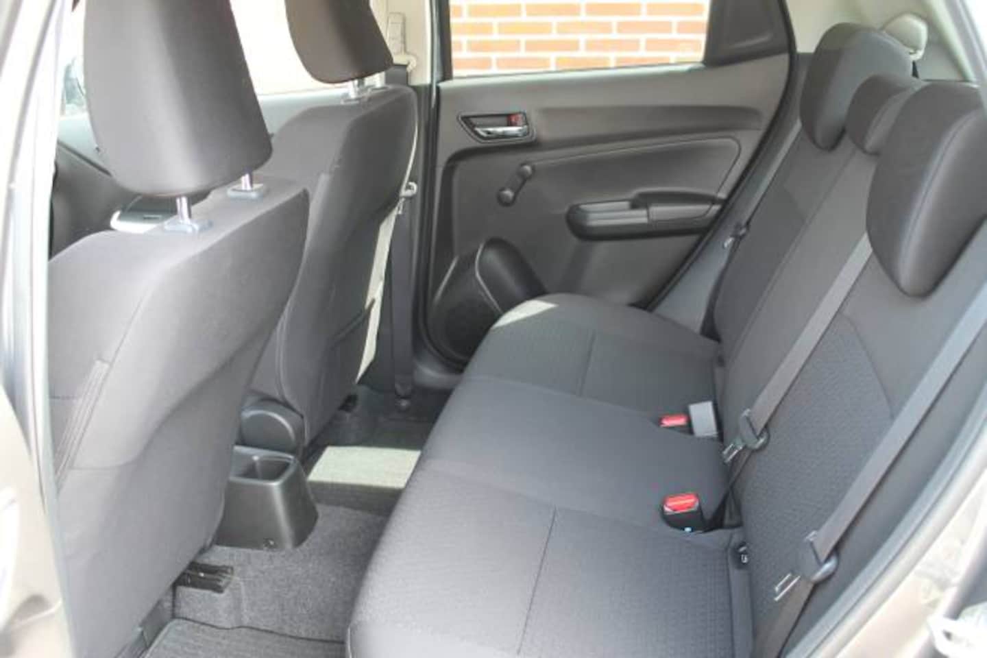 Suzuki Swift - 1.2 DualJet 83pk Smart Hybrid CVT Select