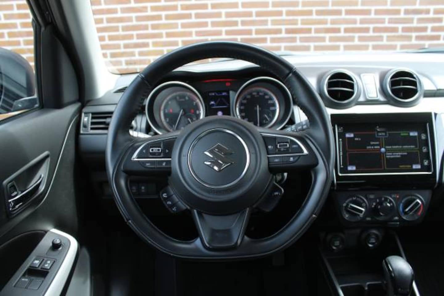 Suzuki Swift - 1.2 DualJet 83pk Smart Hybrid CVT Select