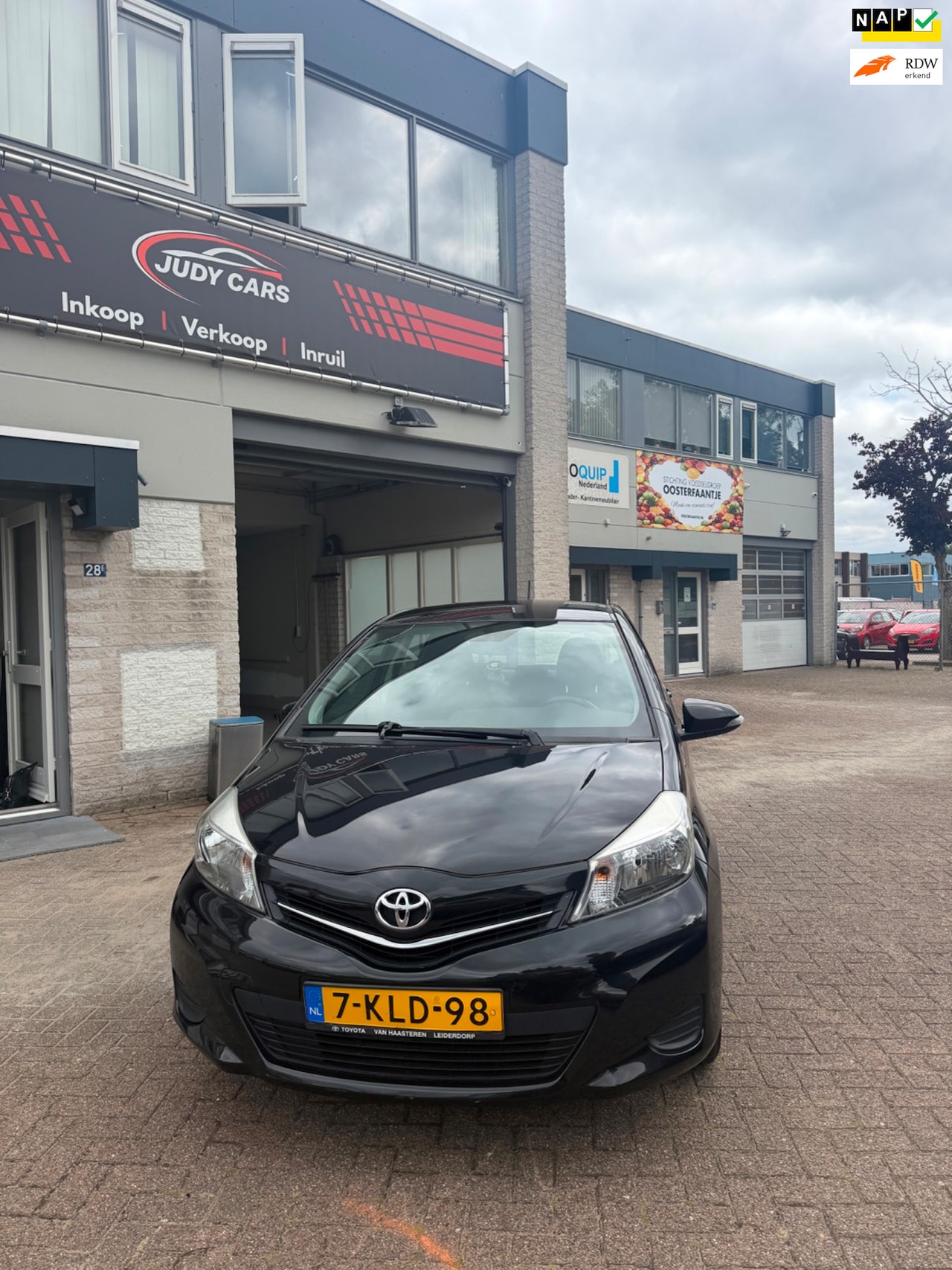 Toyota Yaris - 1.0 VVT-i Aspiration 1.0 VVT-i Aspiration - AutoWereld.nl