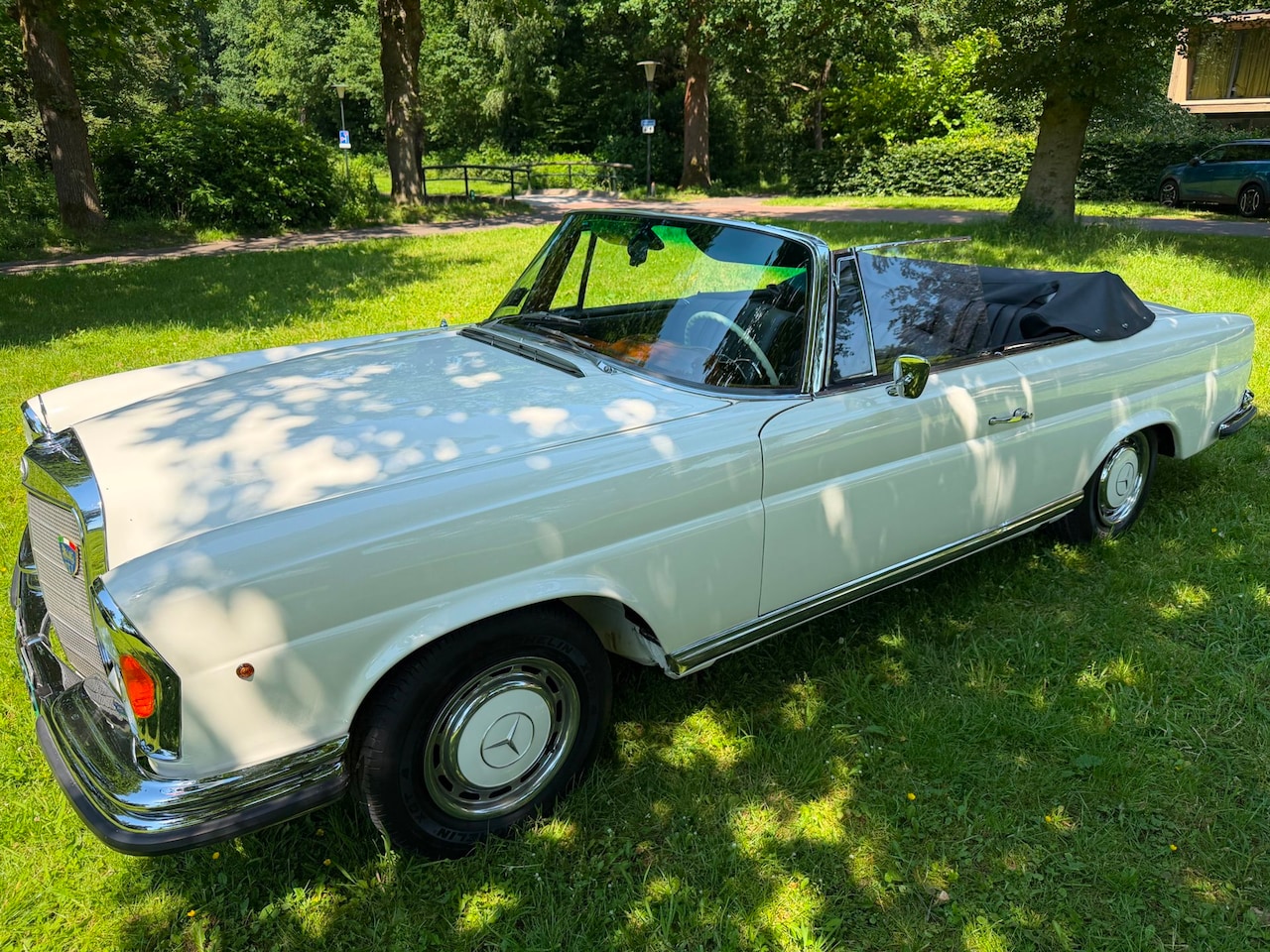 Mercedes-Benz 220 - SE b Cabrio body off resauration - AutoWereld.nl