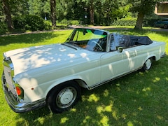 Mercedes-Benz 220 - SE b Cabrio body off resauration