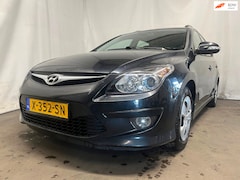 Hyundai i30 CW - 1.4i i-Drive Cool - Schade - Motor Rookt