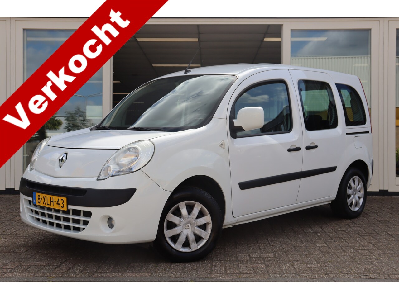 Renault Kangoo Family - 1.6-16V , Airco, Trekhaak, Prijs is Rijklaar En Bruikbaar Als Camper!!  Zie Foto's - AutoWereld.nl
