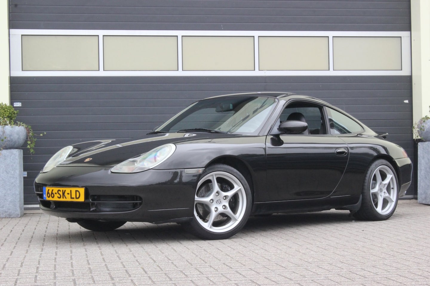 Porsche 911 - 3.4 Coupé Carrera | 18 Inch breedset | - AutoWereld.nl