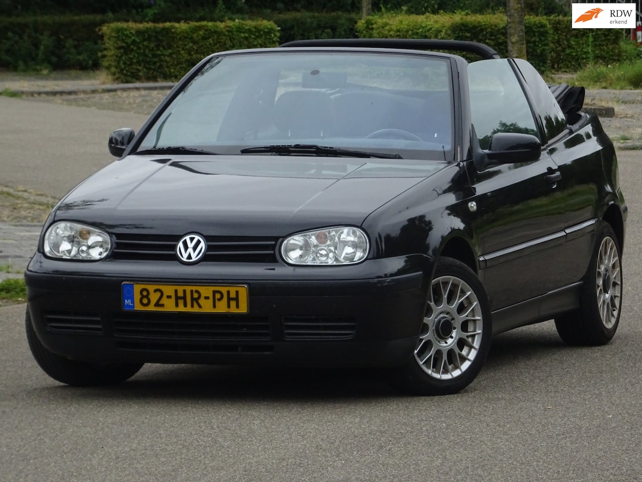 Volkswagen Golf Cabriolet - 2.0 Trendline 117DKM NAP/BBS/APK - AutoWereld.nl