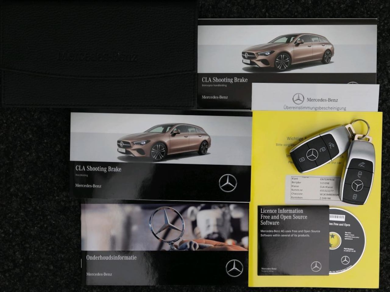 Mercedes-Benz CLA-klasse Shooting Brake - 180 Star Edition AMG Plus | Pano | 19 inch | HUD | Keyless | Memory | Sfeerverlichting