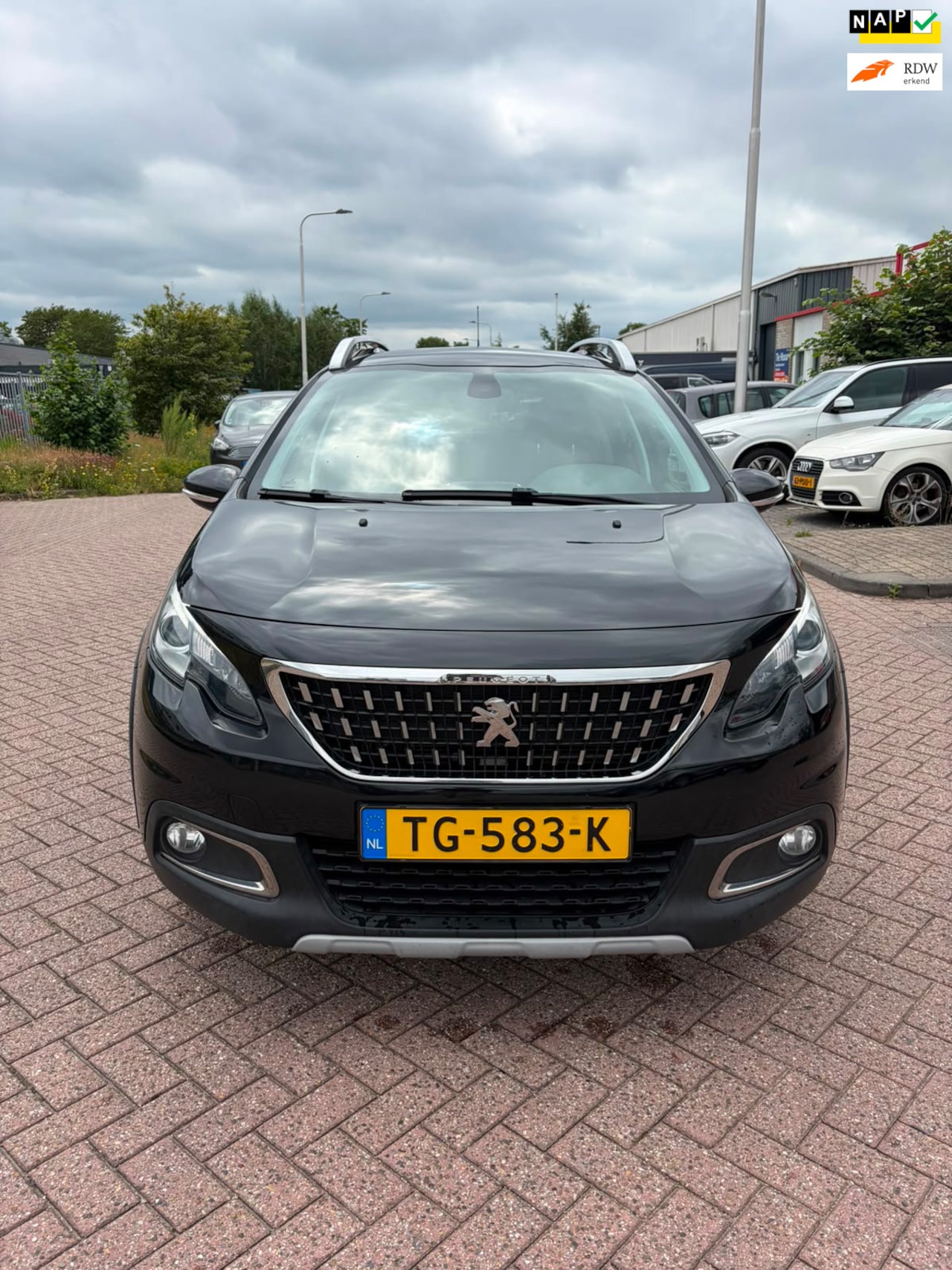 Peugeot 2008 - 1.2 PureTech Allure 1.2 PureTech Allure - AutoWereld.nl