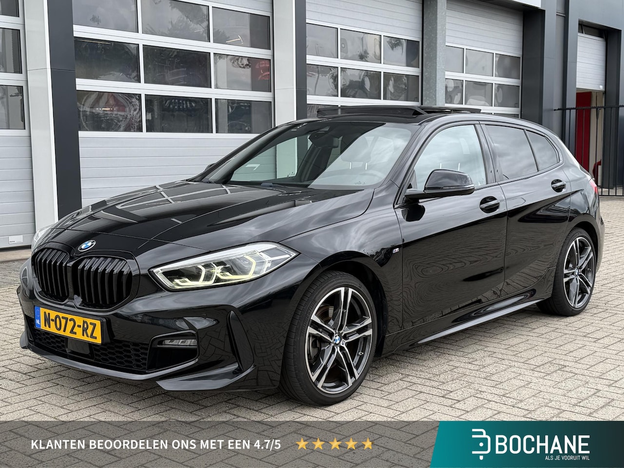 BMW 1-serie - 118i Business Edition Plus | M Sport | Panoramadak | Lichtmetalen velgen 18" - AutoWereld.nl