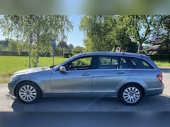 Mercedes-Benz C-klasse - C220 cdi 220 cdi avantgarde