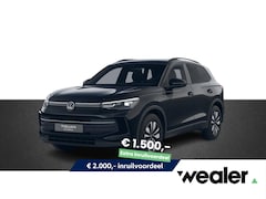 Volkswagen Tiguan - Limited Edition 1.5 eHybrid 150 kW / 204 PK DSG | Trekhaak wegklapbaar | Design pakket dar