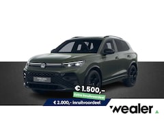 Volkswagen Tiguan - R-Line Edition 1.5 eHybrid 150 kW / 204 PK DSG | Black Style | Panoramadak | Trekhaak wegk