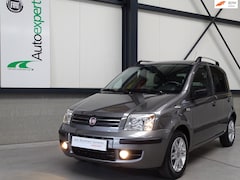 Fiat Panda - 1.2 "PRESTO" - AIRCO/PRIVACY GLAS/SPOILER/TREKHAAK/ISOFIX
