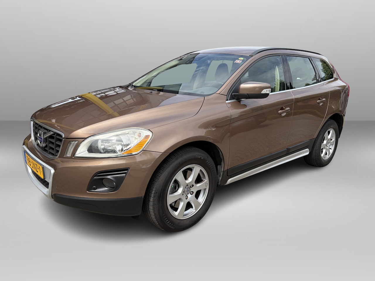 Volvo XC60 - 2.4D Momentum Automaat * Trekhaak * Cruise * Leer - AutoWereld.nl