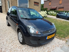 Ford Fiesta - 1.3 82.000km/Airco/Nwe APK