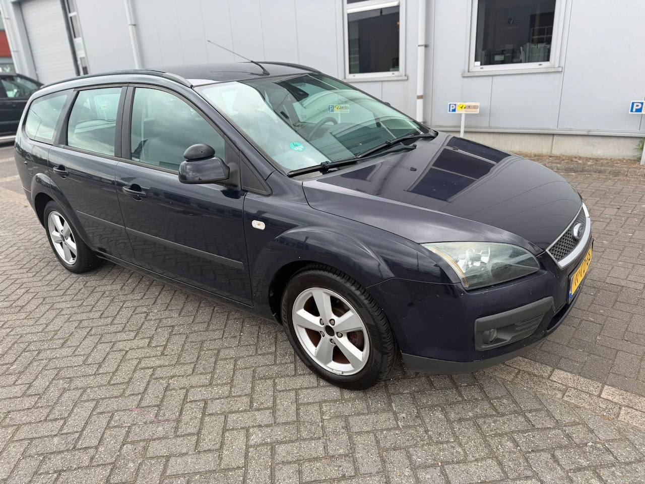 Ford Focus Wagon - 1.6-16V Futura.nieuwe apk goed werkende airco - AutoWereld.nl