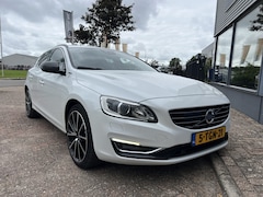 Volvo V60 - 2.4 D6 AWD Plug-In Hybrid Summum