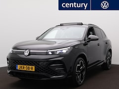 Volkswagen Tiguan - 1.5 eHybrid R-Line Edition | Panodak | Zwenk. Trekhaak | Camera | Navi | IQ-Light |