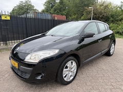 Renault Mégane - 1.6 Authentique 5 Drs Airco/Cruise/PDC