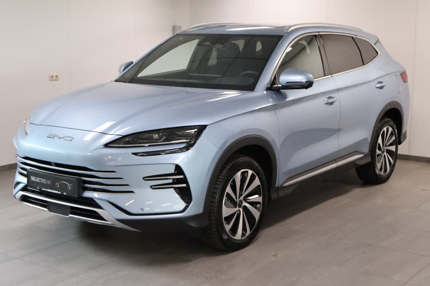 BYD Seal U - 1.5 DM-i FWD Boost | Trekhaak | All-Weather Banden - AutoWereld.nl